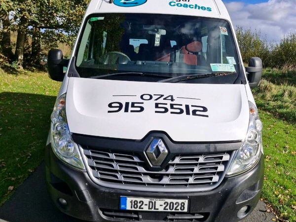 Renault master 16 seats Minibus - Main image
