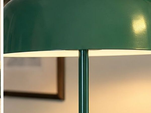 Stylish Green Floor Lamp – Retro Modern Design - Main image