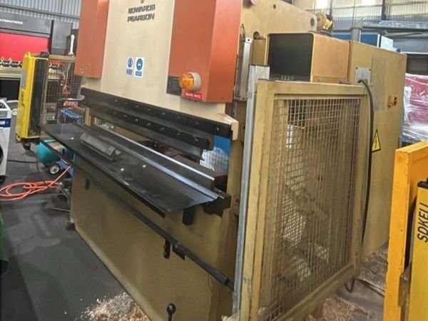 Edwards Pearson 65T/2050 SE CNC Press Brake - Main image