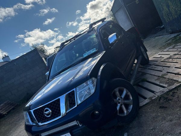 Nissan navara - Main image