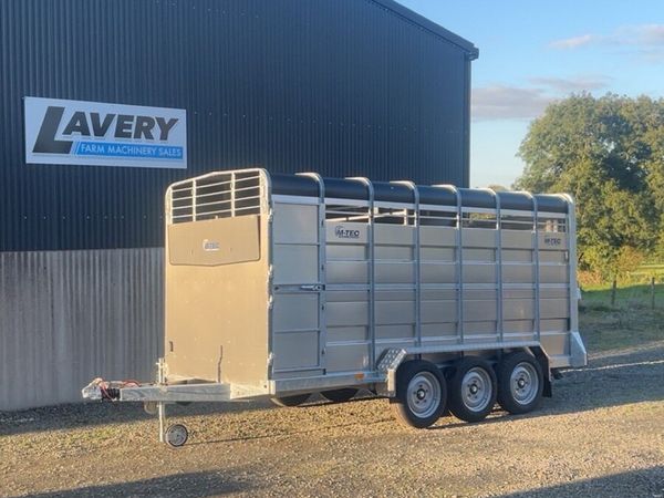 M-Tec livestock trailer - Main image