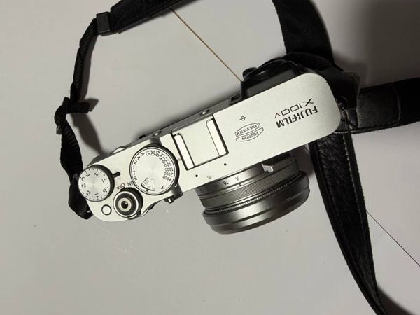 Fujifilm X100V - Main image
