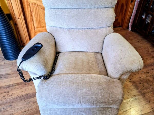 Riser recliner electric armchair - Main image
