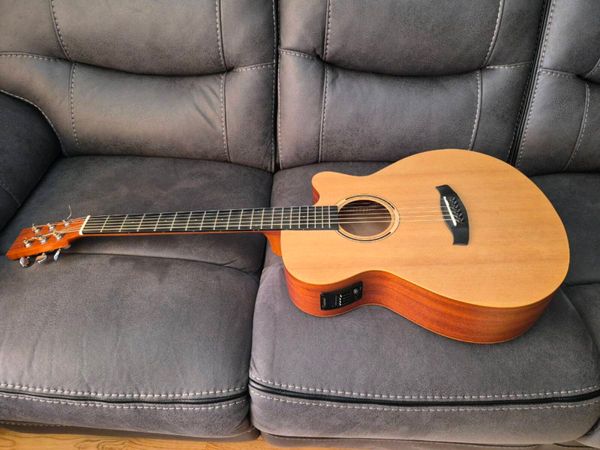 Guitar for sale - Main image