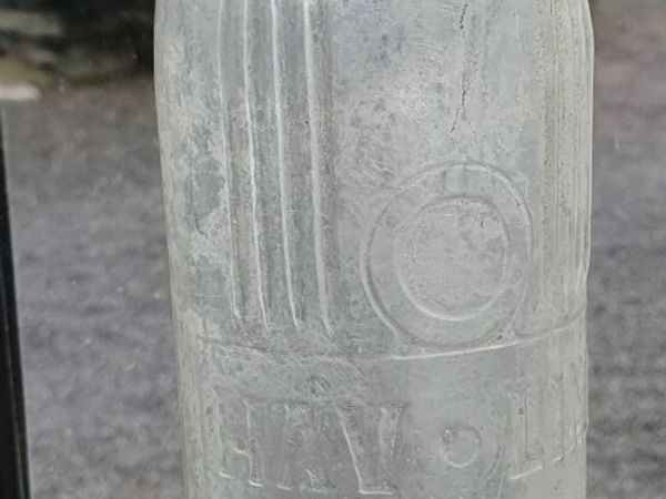 Vintage Caltex Oil bottle - rare Irish IGB on base - Main image