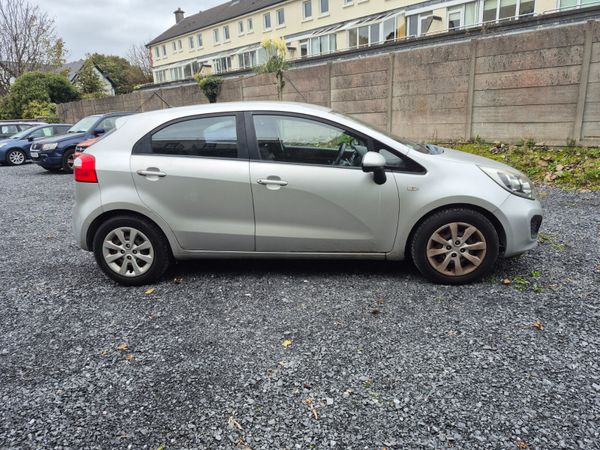 2012 Kia Rio Petrol - Main image