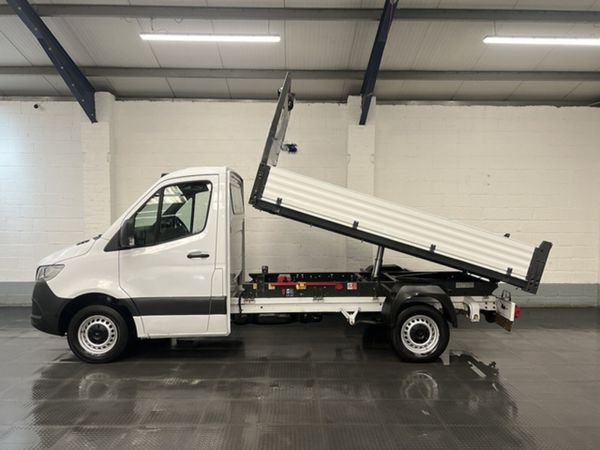 2022 Mercedes-Benz Sprinter Tipper Van - Main image