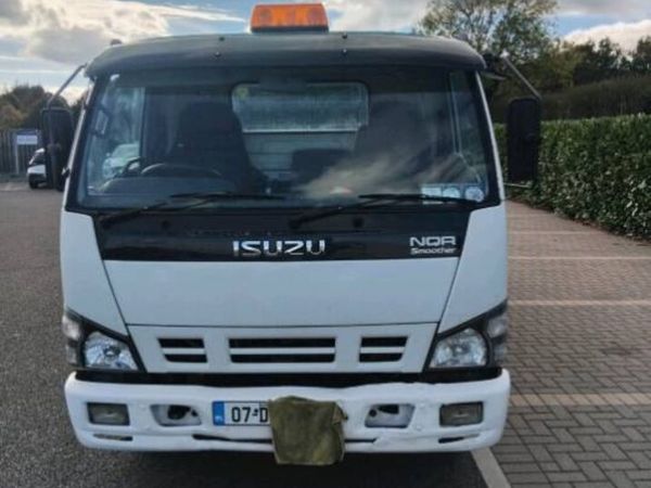 7 and half ton tipper truck - Main image