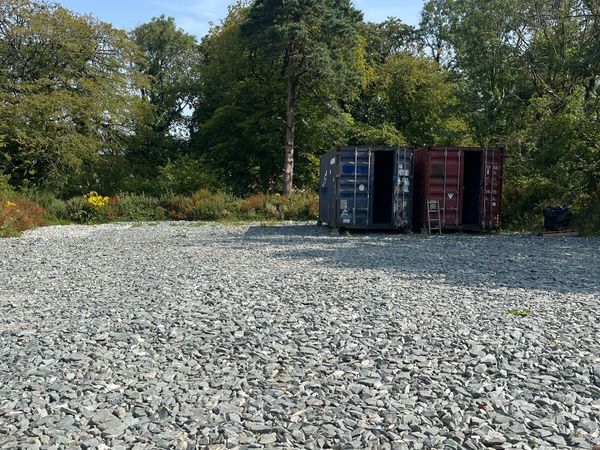 Yard with containers to rent - Main image