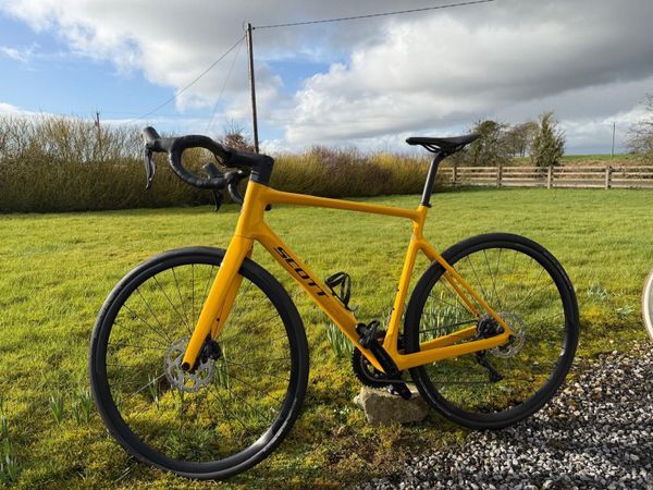 Yellow Road Bike – €1,500 - Main image