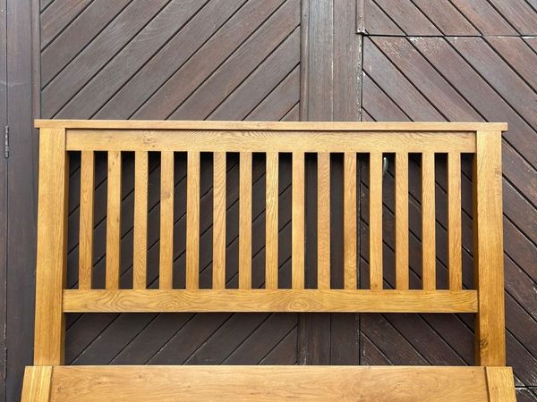 Oak furniture - Main image