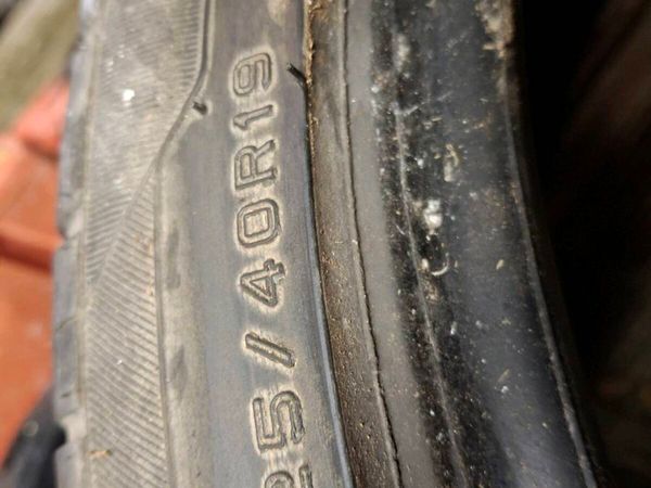 Tyre 225/40R/19 HF 805 - Main image