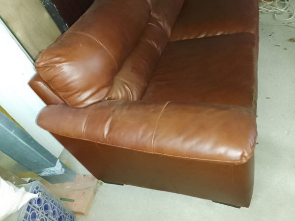 Leather couch - Main image