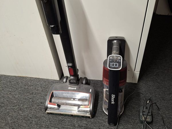 Shark Upright Hoover - Main image