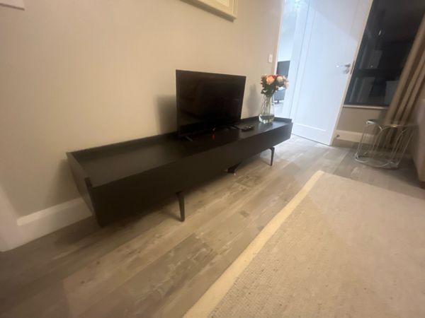 Tv stand - Main image