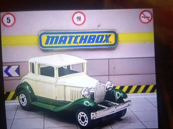 LESNEY  MATCHBOX  1979  SUPERFAST #73 FORD MODLE' - Main image