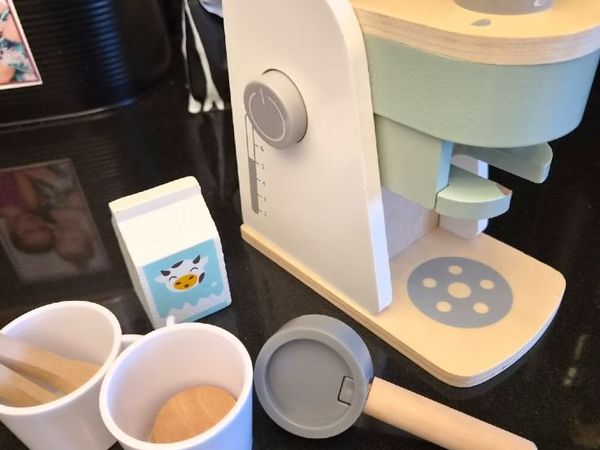Wooden  cofee machine - Main image