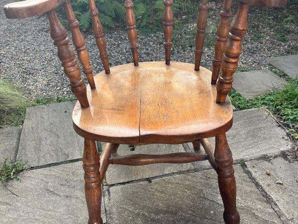 Antique captains chair - Main image
