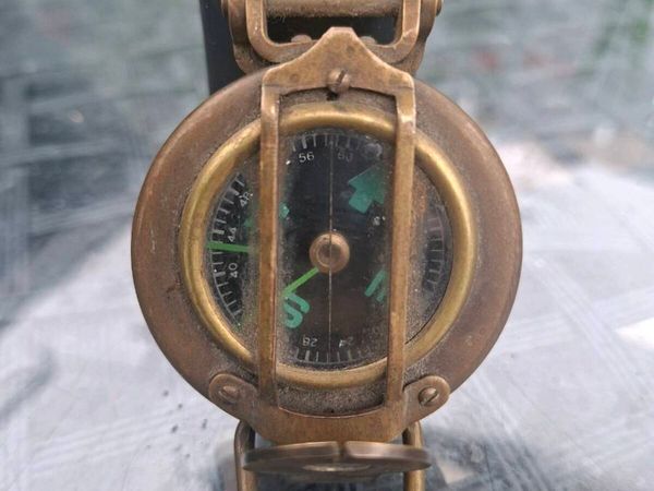 Vintage Stanley London pocket Compass - Main image