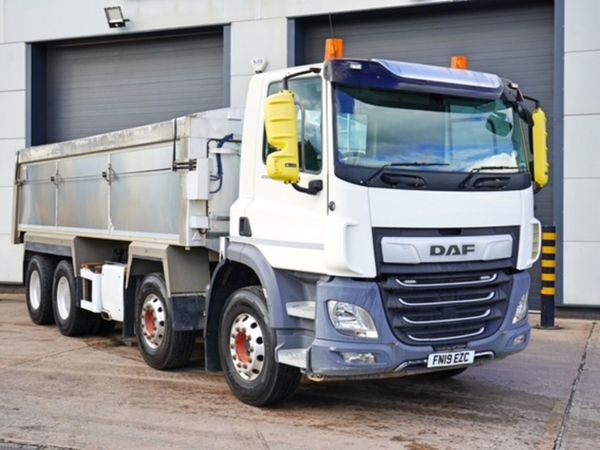 2019 DAF CF450 8X4 TIPPER WITH INSULATED TAR BODY - Main image