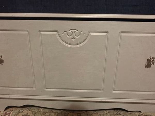 Rossmore Blanket Box - Main image