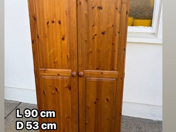 wooden wardrobe - Main image
