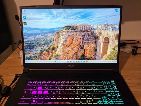 MSI Katana 17 RTX 4060, i7-13620H,32GB RAM,1TB SSD - Main image