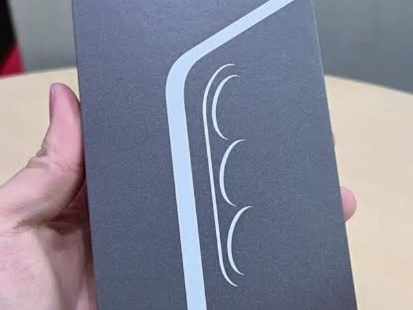Samsung S26 256GB 5G brand new - Main image