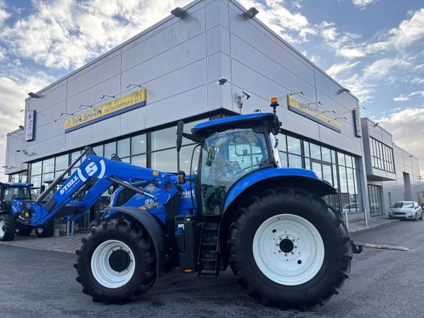 New Holland T7.225 Autocommand c/w Stoll-444hrs - Main image