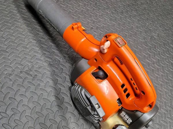 Husqvarna 125b leaf blower - Main image