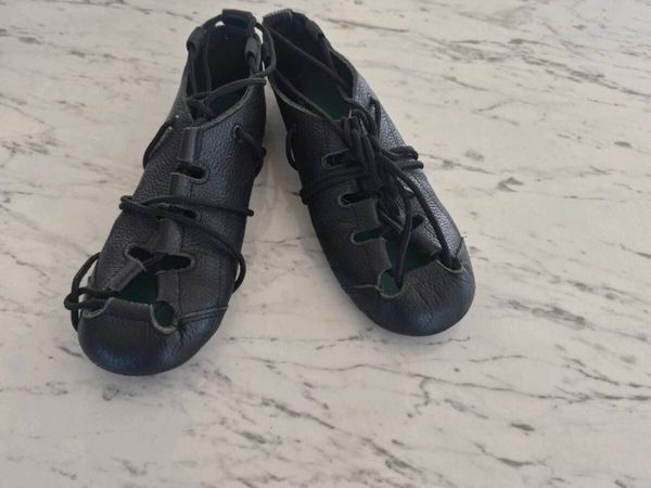 Irish dancing shoes - Main image