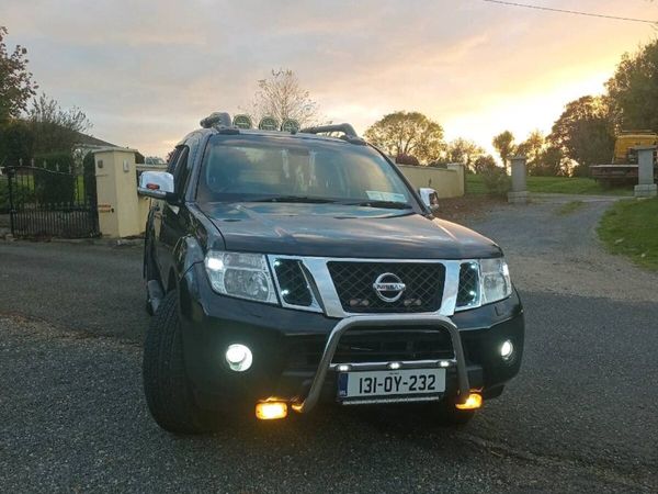 Nissan navara - Main image