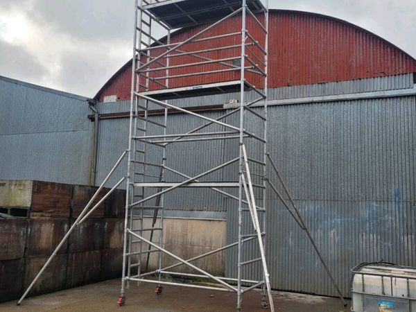 Aluminium scaffold tower, FREE DELIVERY - Main image