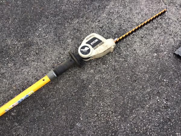 Electric Hedge trimmer - Main image