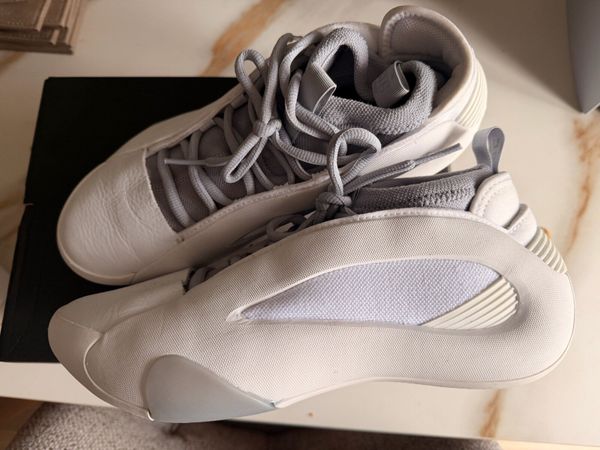 Harden volume 8 white party size uk8 - Main image