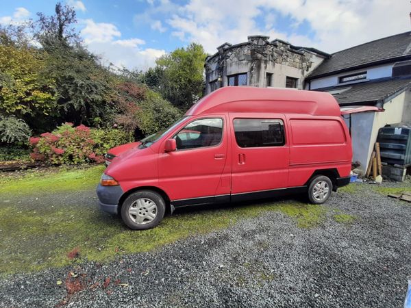toyota hiace - Main image