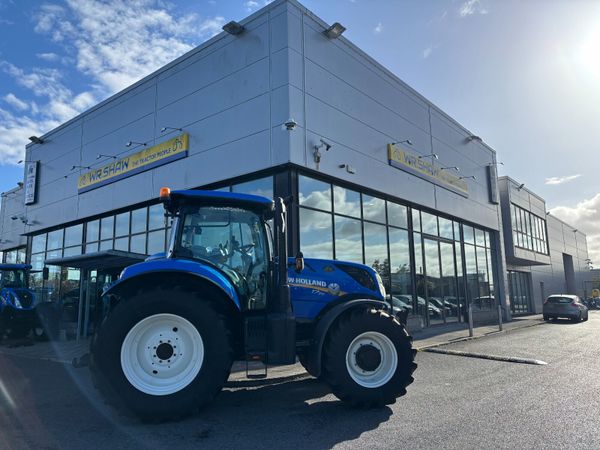 New Holland T7.210 Power Command-4401hrs - Main image