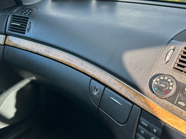 Mercedes E270 - Main image