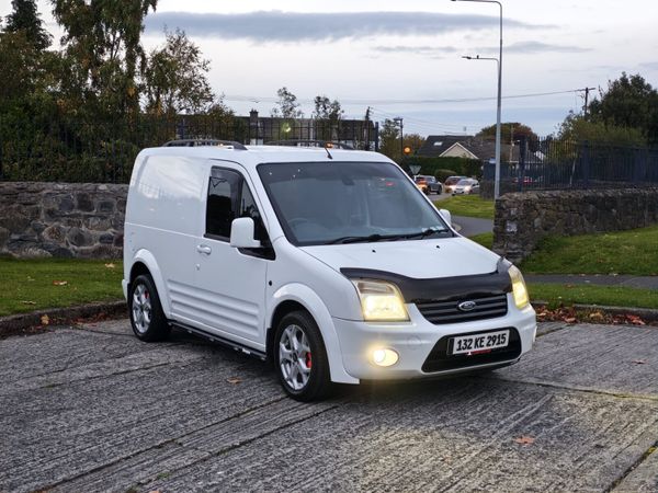Ford transit connect 110 Ltd as new one off - Main image
