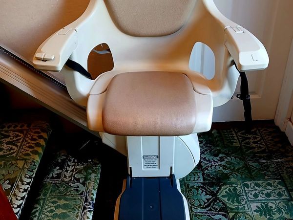 Reconditioned Thyssen Homeglide Straight Stairlift - Main image