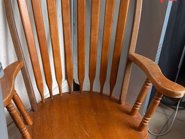 Wooden rocking chair - Main image