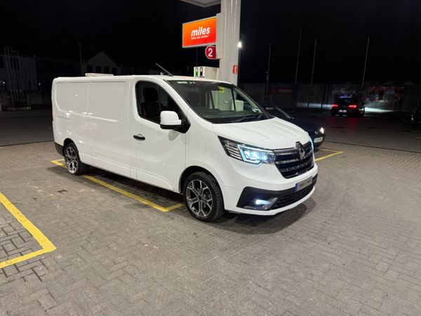 Renault Trafic 2023 - Main image