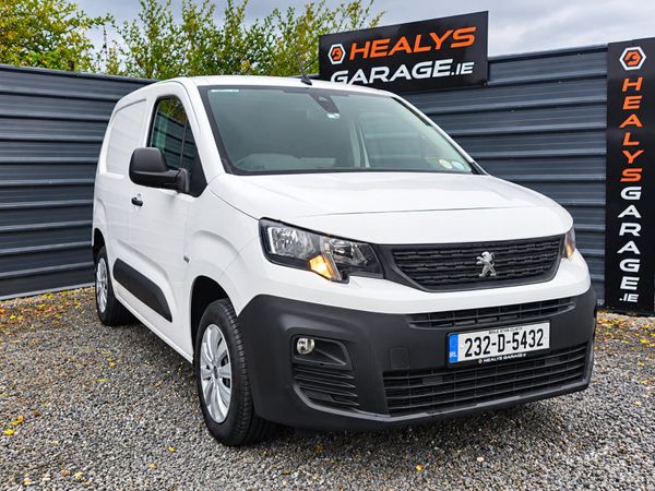 2023 Peugeot Partner Professional Plus - Main image