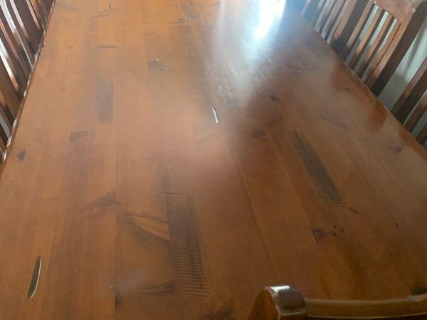 Kitchen table and 8 chairs - Main image