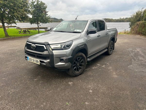 2021 Toyota Hilux auto full leather doe low mileag - Main image