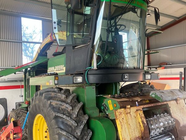 John Deere 6850 parts wanted - Main image