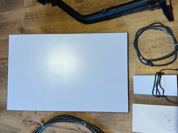 Starlink gen 3 kit + wall mount - Main image