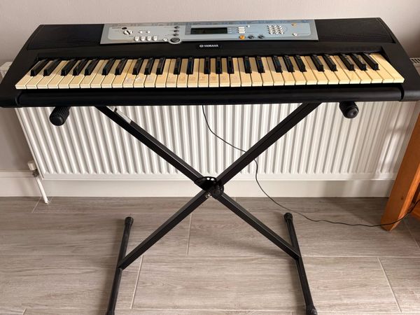 Yamaha YPT-200 Keyboard - Main image