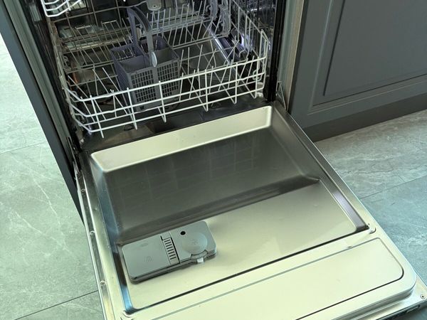 Dishwasher - Main image