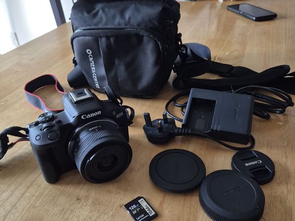 Canon EOS R50 + 18-45mm Lens Kit | Pristine Condit - Main image